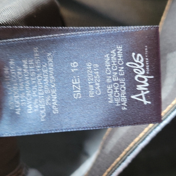 16 P Butt Lift Angel Jeans - Picture 3 of 3